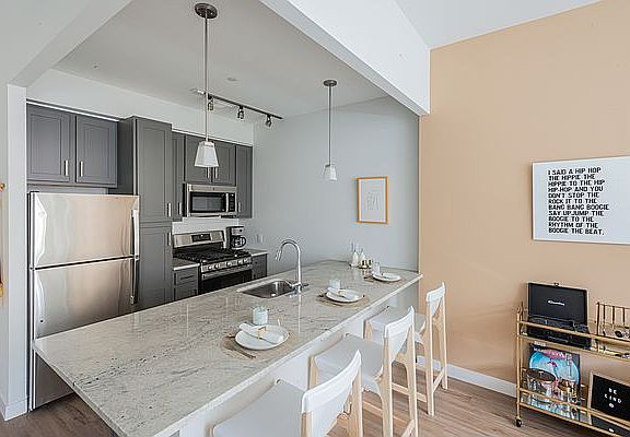 3rd image of 2319 3rd Ave #313