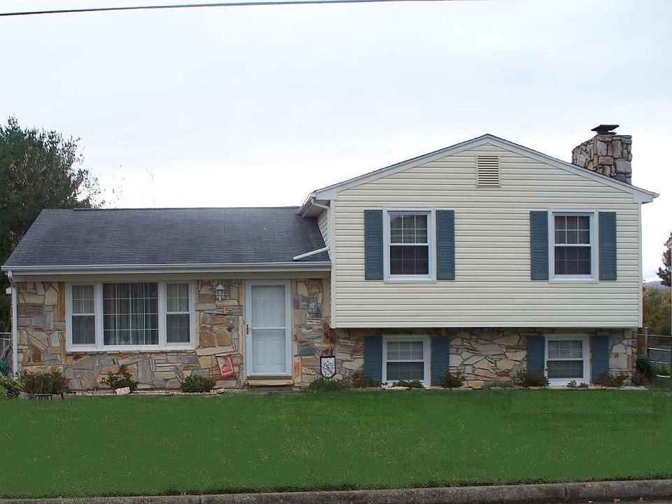 1st image of 4628 Nelms Ln NE