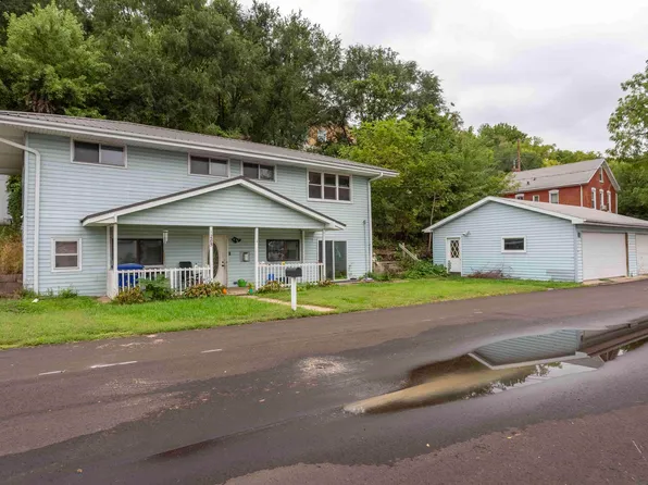 1285 High Bluff St, Dubuque, IA 52001