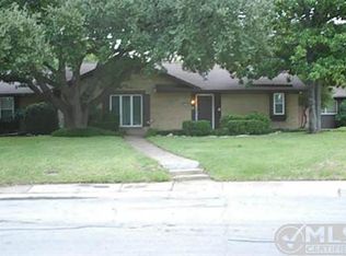 2714 Lakeview Ln, Carrollton, TX 75006