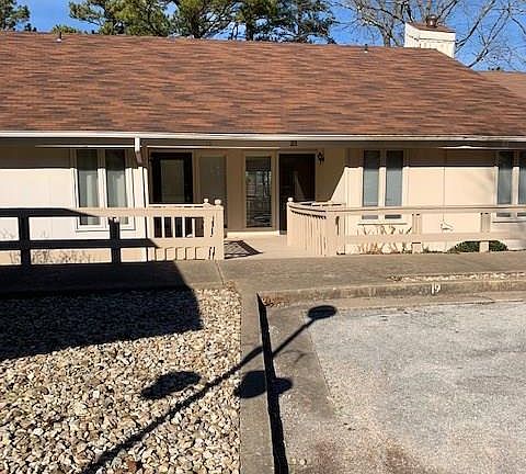 2nd image of 21 Britten Cir