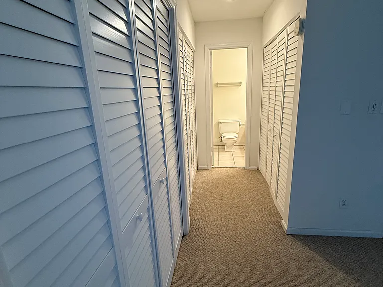 333 Circle Ave #E — Photo 21
