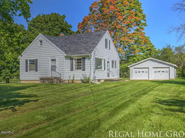 589 Leonard Rd, Grand Rapids, MI 49534