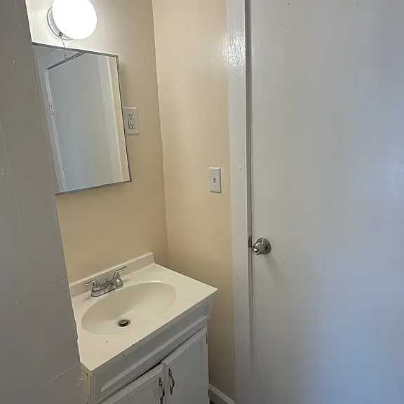61 Otis St #2 — Photo 6