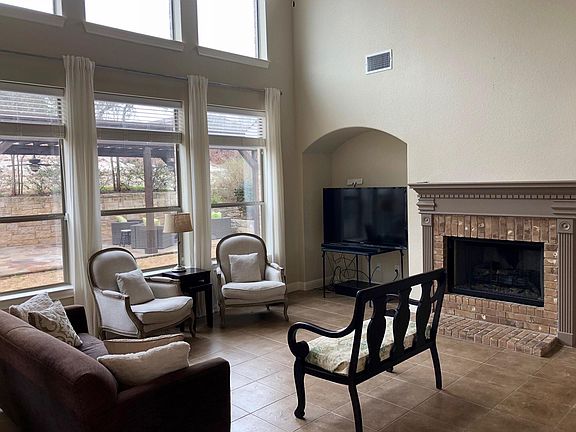 4th image of 7832 Tusman Dr