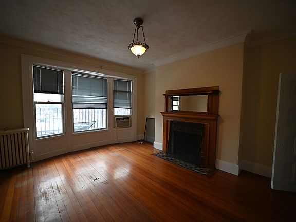 2nd image of 1513 Washington St #51