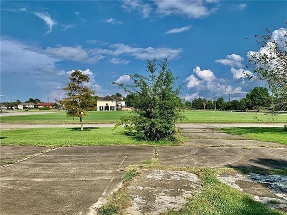 3rd image of 4202 Murano Rd