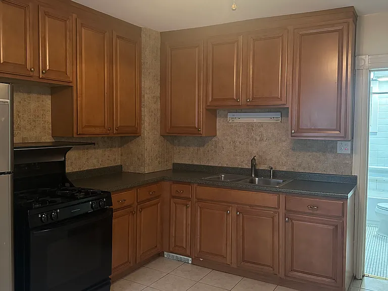 720 Eagle St #2 — Photo 7