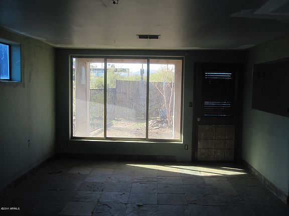 4th image of 3505 W CHEYENNE Drive