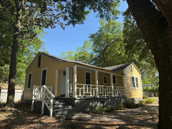 2667 Olympia Ave, North Charleston, SC 29405