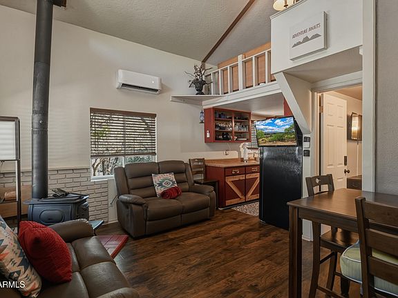 5th image of 5929 W CEDAR MEADOW Lane