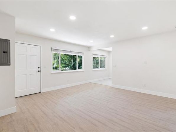 5723 Via Monte Dr #B