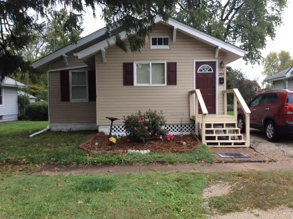 205 W Tyler Ave, Litchfield, IL 62056