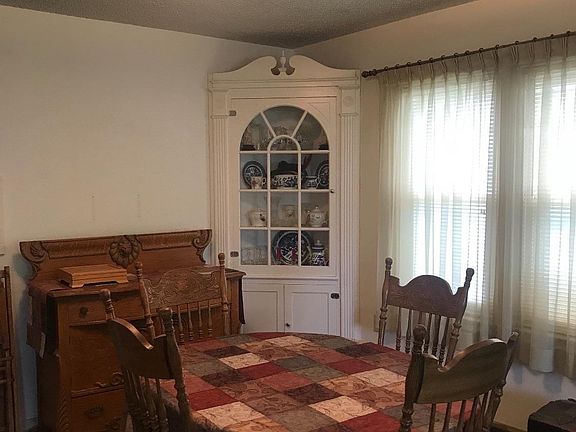 5th image of 1222 Marsh Ave