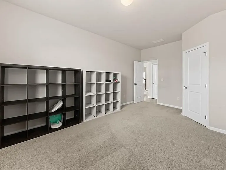 237 Bloomfield Cir — Photo 8