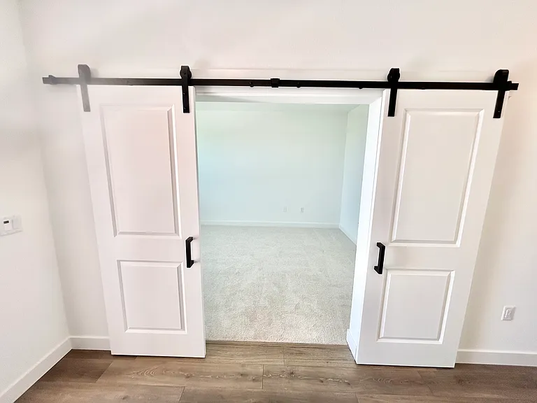 339 Glass Beach Dr — Photo 4