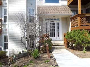 1448 Cedarwood Dr APT A1, Westlake, OH