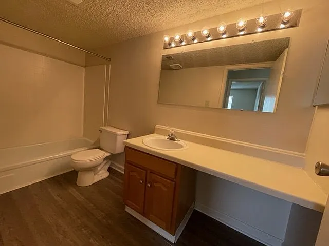 Autumn Ridge Apartments — Photo 57