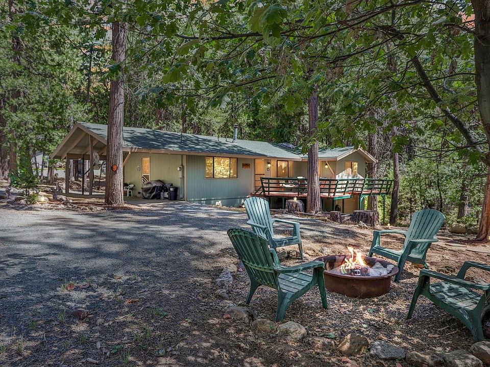 2nd image of 26125 Buckhorn Ln