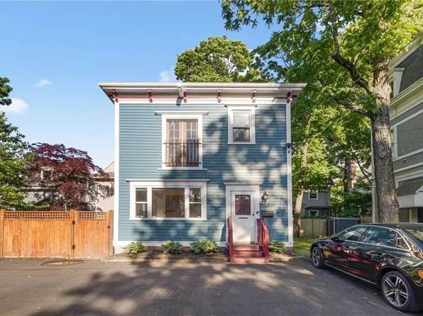 77 Ivy St #4, Providence, RI 02906