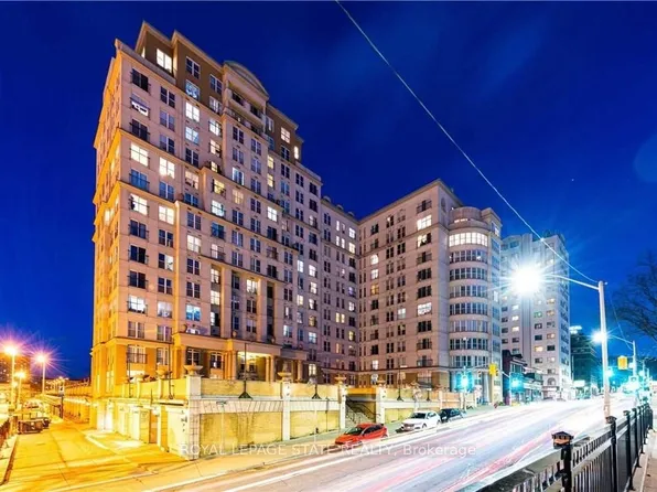 135 James St S, Hamilton, ON