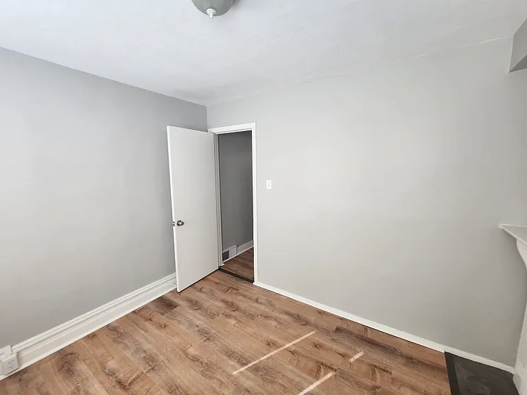 410 Monongahela Ave — Photo 6