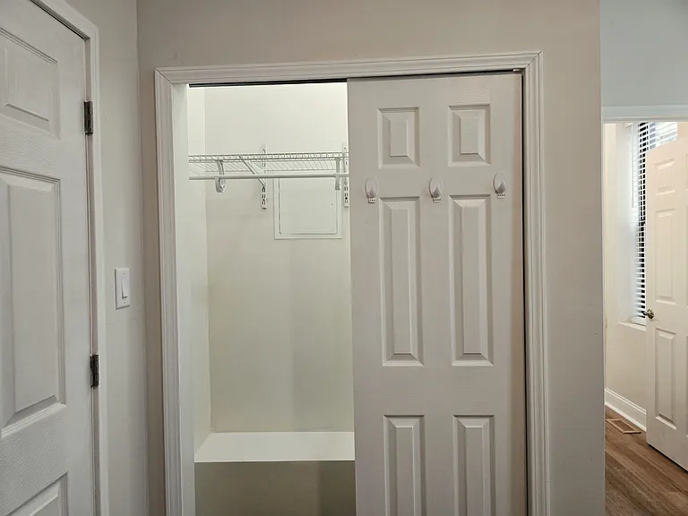 1009 S Claremont Ave #1 — Photo 15