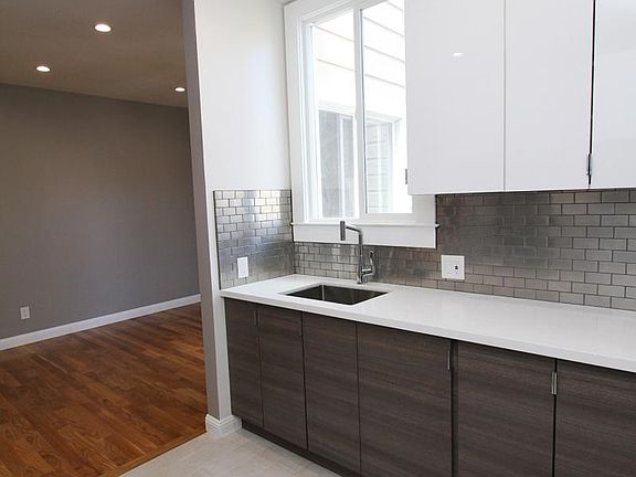 4th image of 1637 Hyde St APT 6