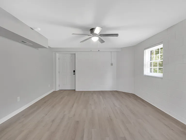Marlwood Cir — Photo 10