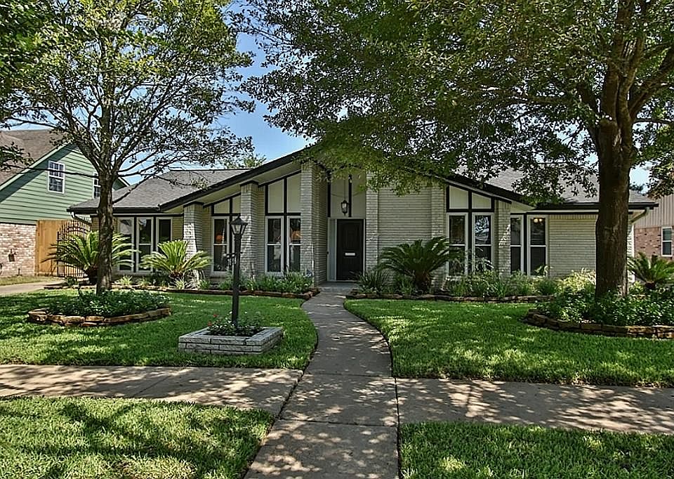 1st image of 7626 Twin Hills Dr