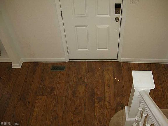 5th image of 18 Parkview Ave