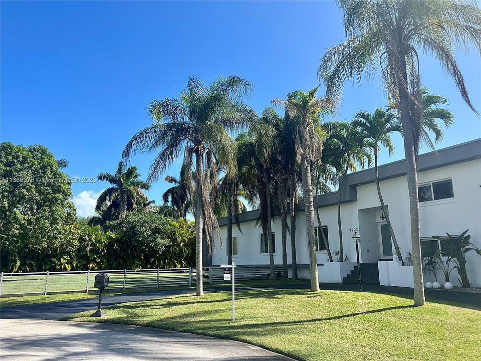 27,000 sqft lot house on cul de sac and
