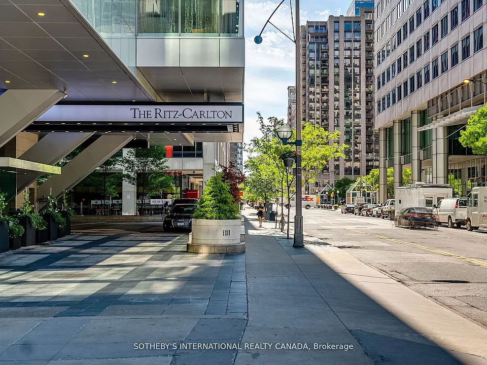 183 Wellington St W #2301