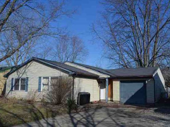 3rd image of 5318 Yucatan Dr