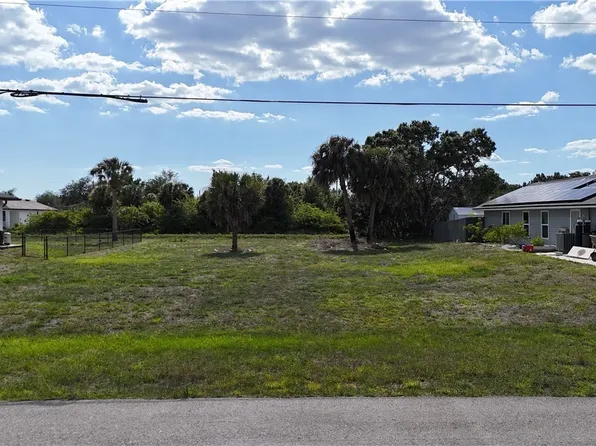 6045 Tabor Ave, Fort Myers, FL 33905