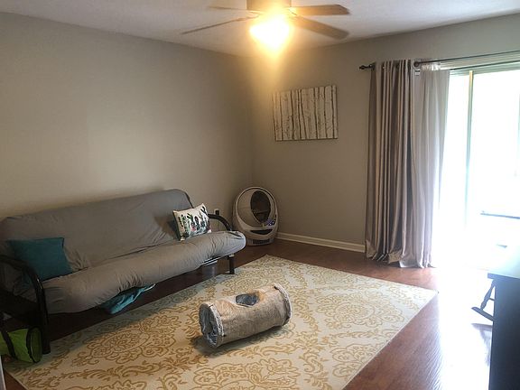 5th image of 2122 Stonehenge Ave