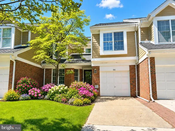 64 River Oaks Cir, Baltimore, MD 21208