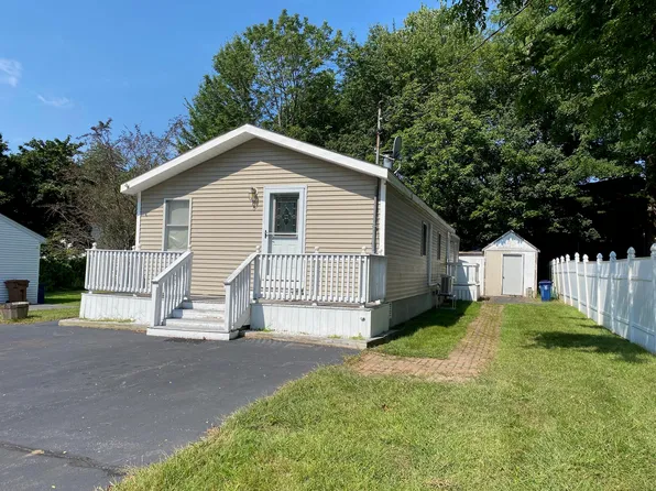 5 Coolidge Avenue, Saco, ME 04072