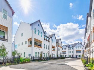 3318 Timbergrove Oaks St, Houston, TX 77008