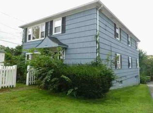 11 Stoughton Ave, Webster, MA 01570