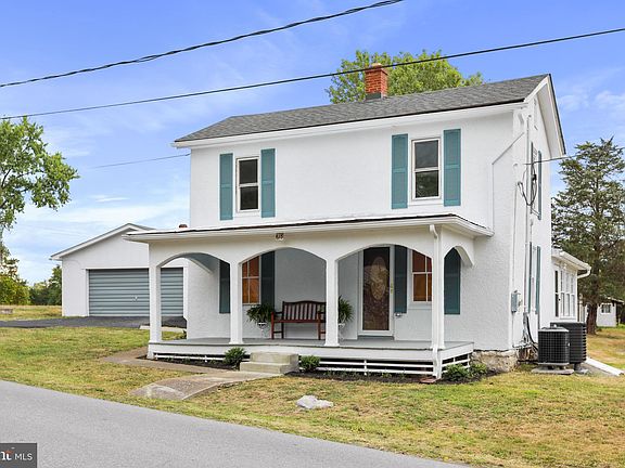 2nd image of 618 Capon St