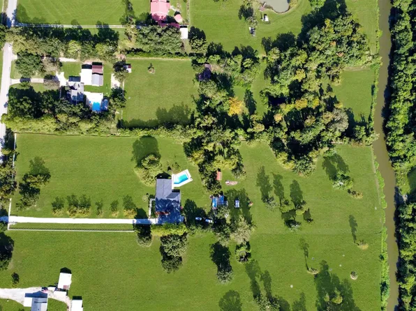 42069 Black Bayou Rd, Gonzales, LA 70737