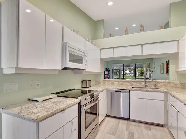 5289 Fairway Woods Drive #2913, Delray Beach, FL 33484