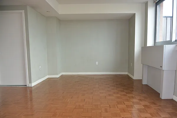 Rented by Keller Williams NYC | media 16