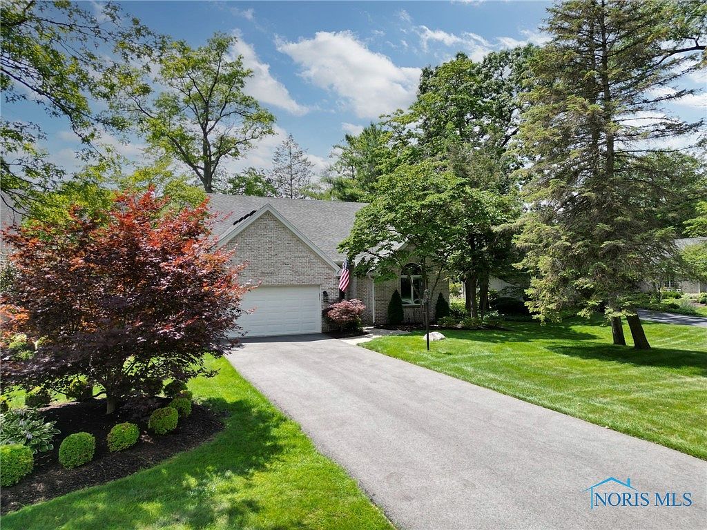 40 Treetop Pl, Holland, OH 43528 Zillow
