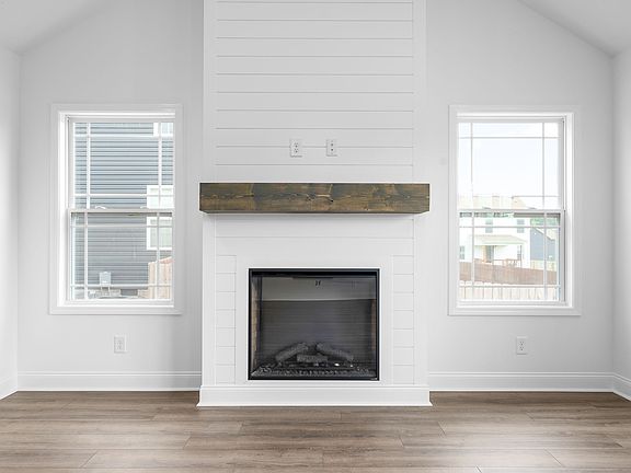 4th image of 1361 Harmon Ln Lot 132