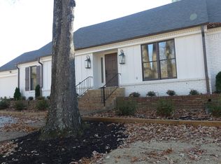 6819 Great Oaks Rd, Germantown, TN 38138