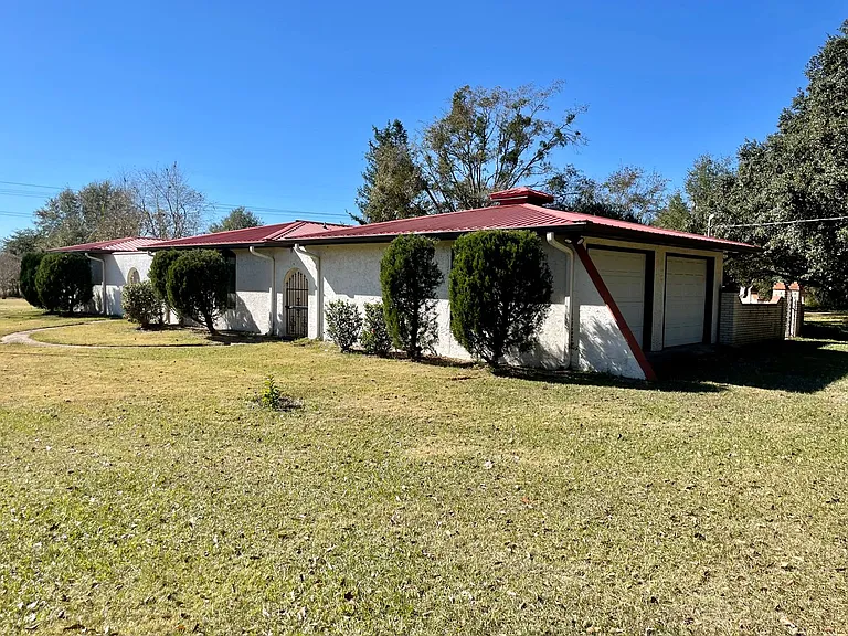 6300 Creel Rd — Photo 2