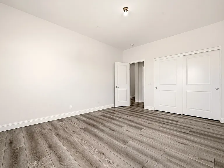10828 Portofino Ln — Photo 32