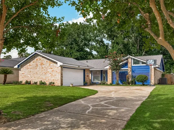 25815 Pepper Ridge Ln, Spring, TX 77373